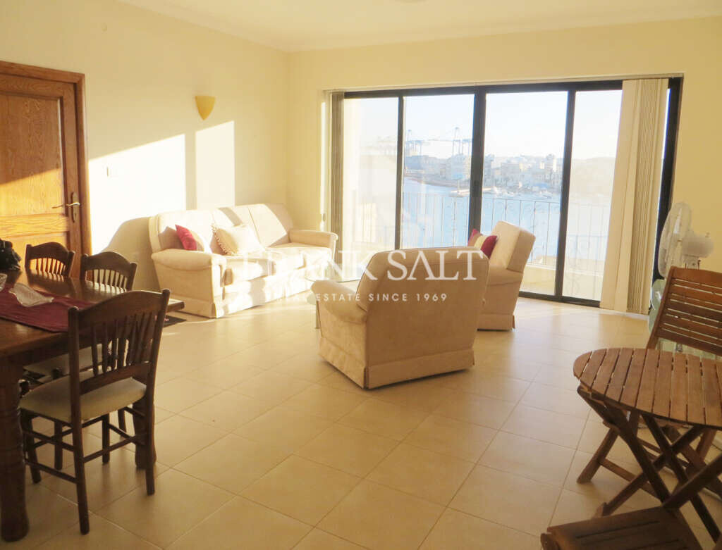 Квартира с 3 спальнями в Бирзеббуджа, Мальта № 6293