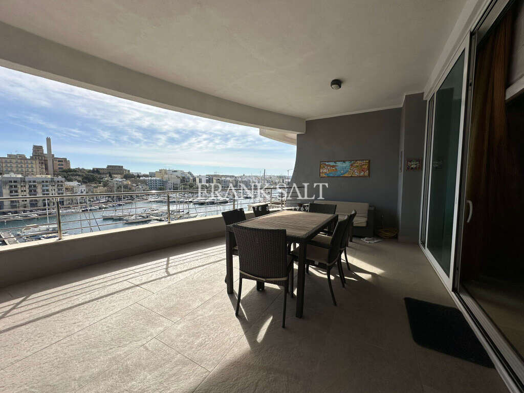 3 bedrooms Apartment in Ta' Xbiex, Malta No. 3615