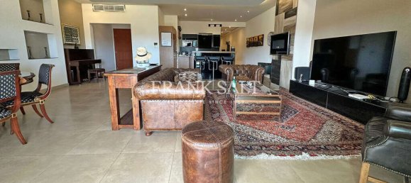 3 bedrooms Apartment in Ta' Xbiex, Malta No. 3615 4