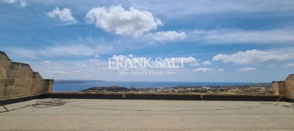 4 bedrooms Penthouse in Nadur, Malta No. 558 15