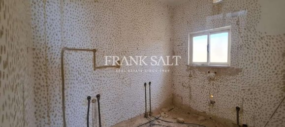 4 bedrooms Penthouse in Nadur, Malta No. 558 8