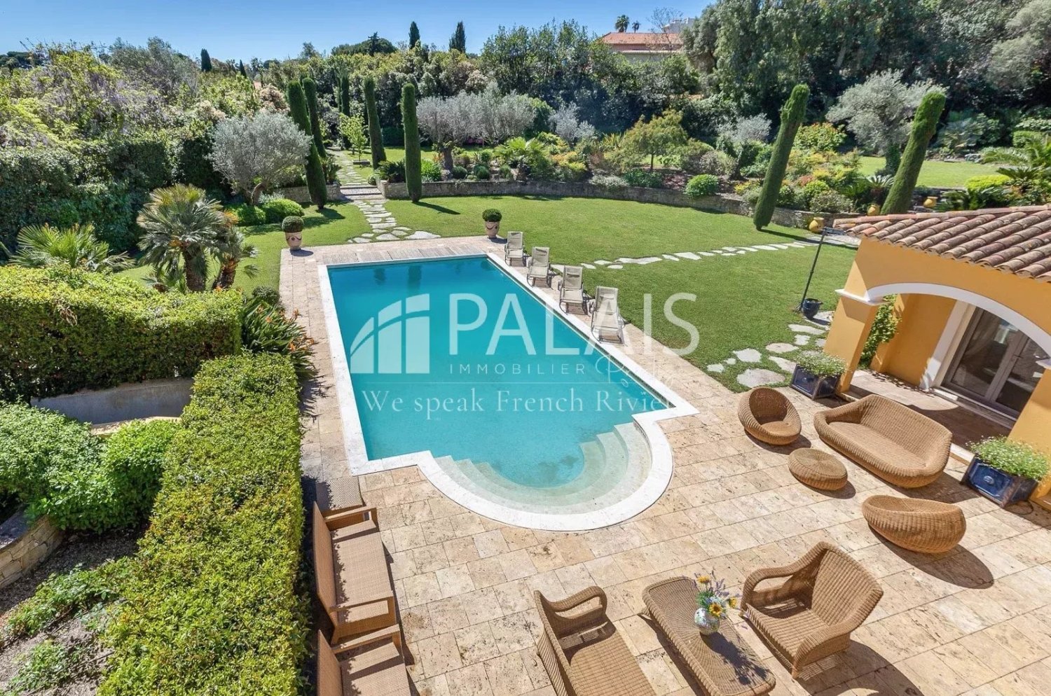 2 Schlafzimmer Villa in Antibes, France, Nr. 247347