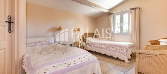 2 Schlafzimmer Villa in Antibes, France, Nr. 247347 13