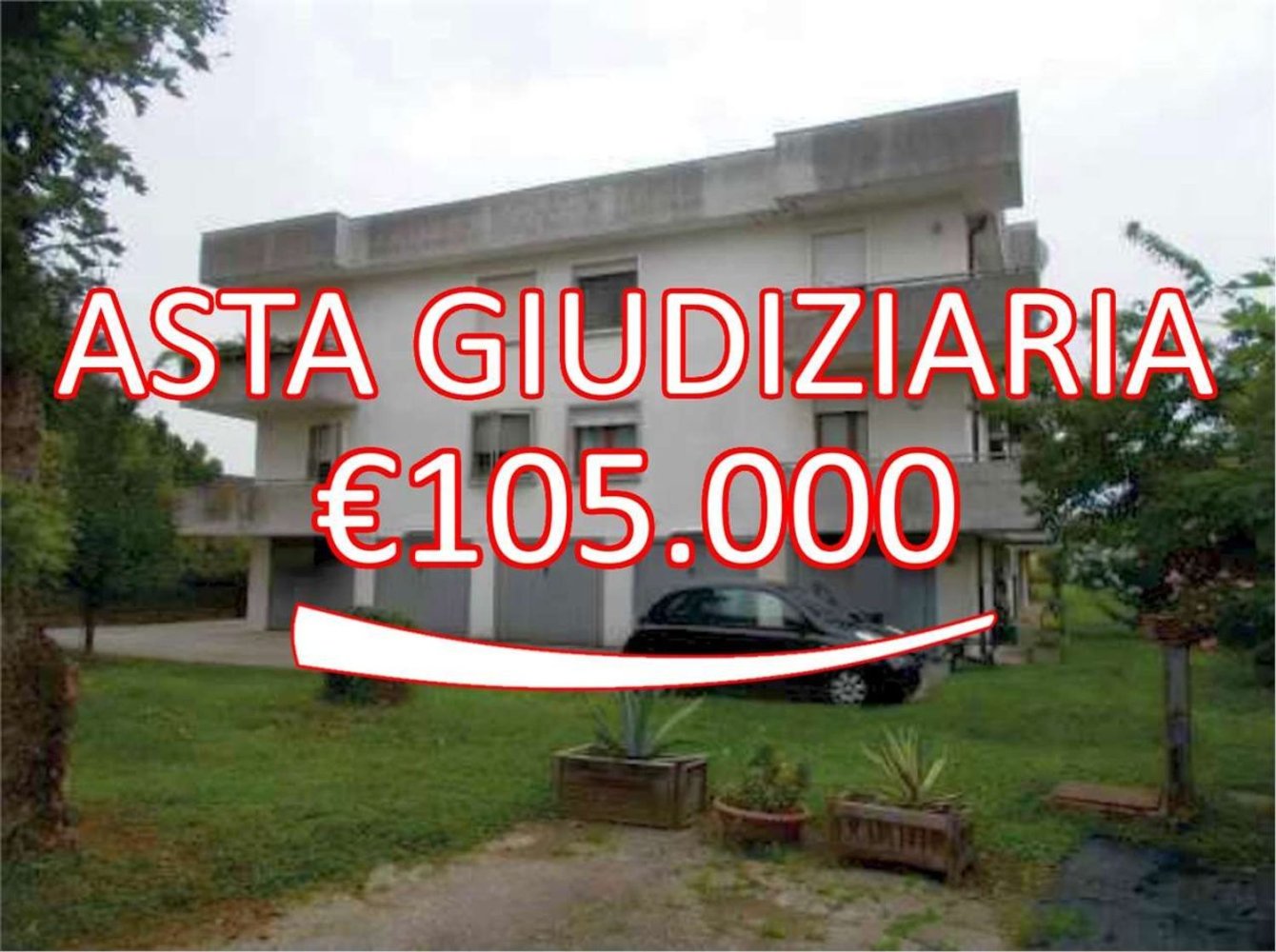 5 rooms Apartment in Ponte San Nicolò, Italy No. 15426