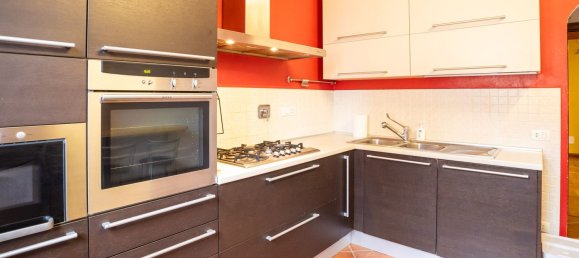 4 rooms Duplex in Bologna, Italy No. 173230 3