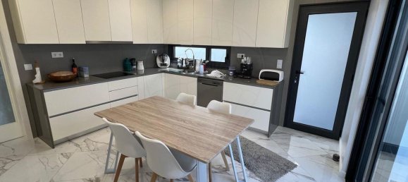 2 bedrooms House in Ponta Delgada, Portugal No. 49265 4