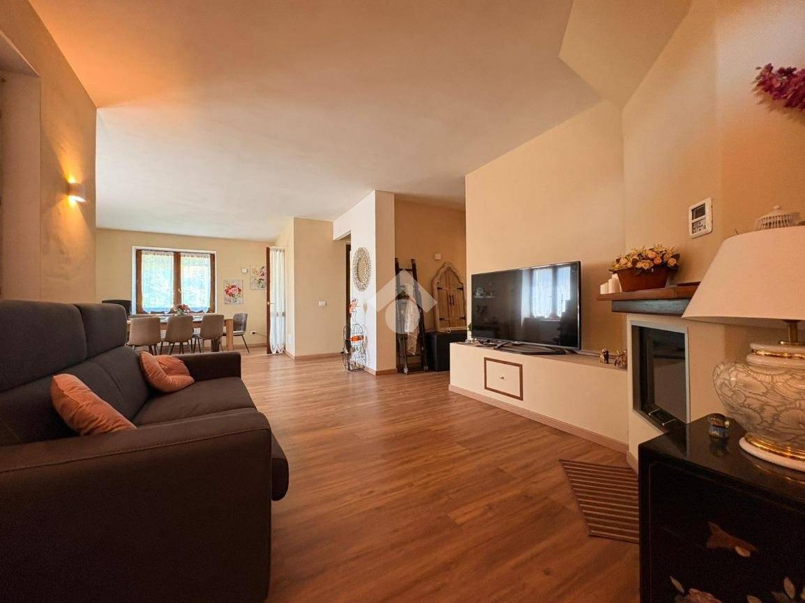 3 bedrooms Villa in Nocera Umbra, Italy No. 304197