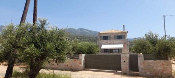 Дом с 3 спальнями в Мессиния, Греция № 93020 3