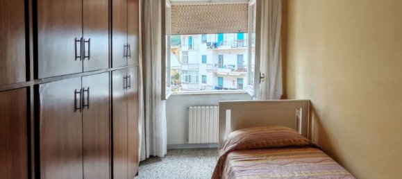 3 Schlafzimmer Wohnung in Salerno, Italy, Nr. 359138 3