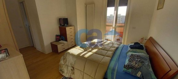 2 bedrooms Apartment in Milan, Italy No. 248678 2