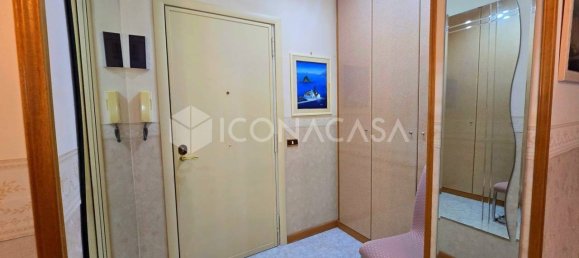 2 bedrooms Apartment in Naples, Italy No. 328891 3