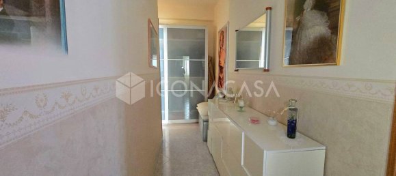 2 bedrooms Apartment in Naples, Italy No. 328891 2