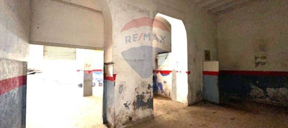 1-Zimmer Gewerbliche Immobilie in Palermo, Italy, Nr. 61975 21