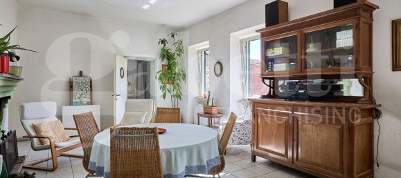 Дом с 6 комнатами в Ровьяно, Италия № 39719 25