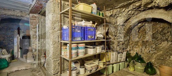 Дом с 6 комнатами в Ровьяно, Италия № 39719 30