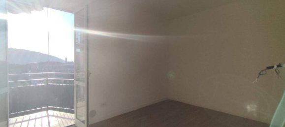 3 rooms Apartment in Lipomo, Italy No. 42630 10