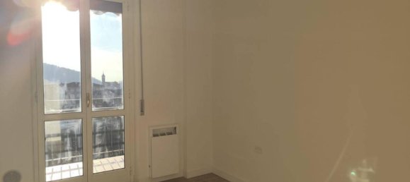 3 rooms Apartment in Lipomo, Italy No. 42630 8
