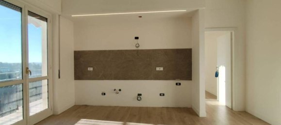 3 rooms Apartment in Lipomo, Italy No. 42630 6