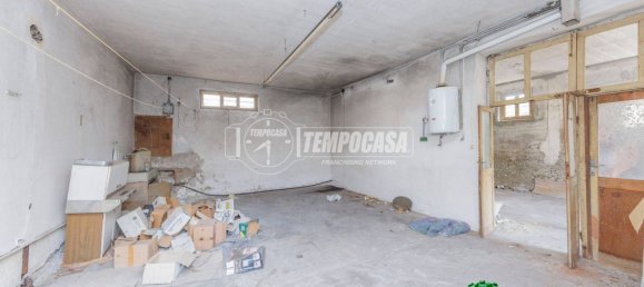 2 bedrooms Villa in Piacenza, Italy No. 301322 8