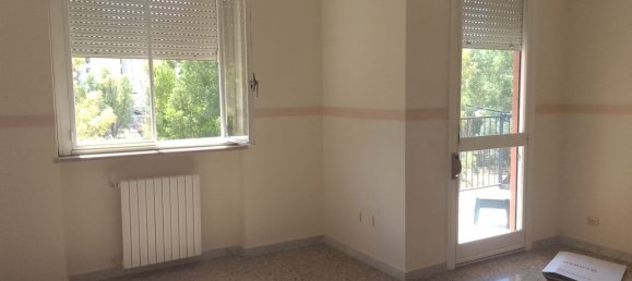 4 chambres Appartement à Taranto, Italy No. 342655 7
