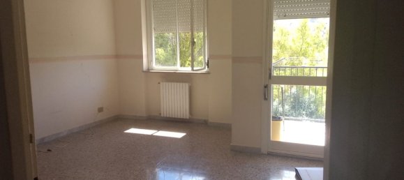4 chambres Appartement à Taranto, Italy No. 342655 4
