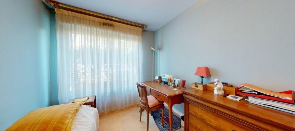 2 bedrooms Apartment in Saint-Cyr-sur-Loire, France No. 298495 3