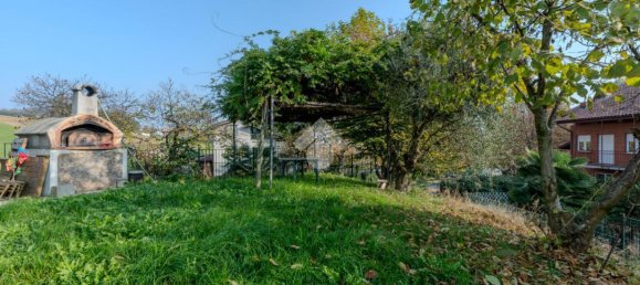 8 rooms House in Verzuolo, Italy No. 28182 7