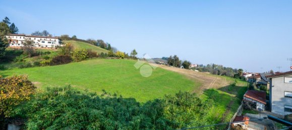 8 rooms House in Verzuolo, Italy No. 28182 29