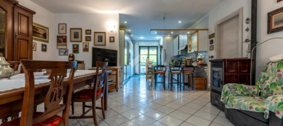 8 rooms House in Verzuolo, Italy No. 28182 4