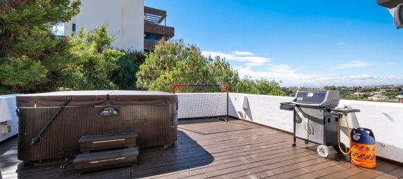 3 bedrooms Penthouse in Malaga, Spain No. 100931 4