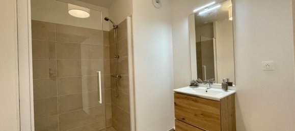 1 bedroom Apartment in Mondeville, France No. 358728 6