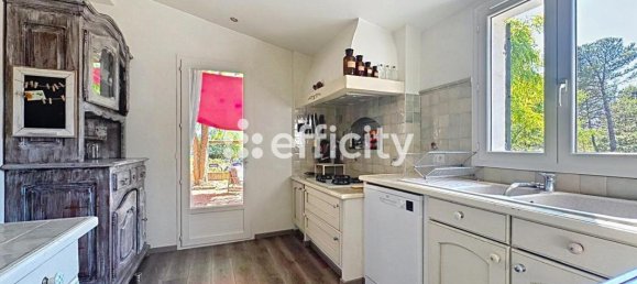 3 Schlafzimmer Haus in Jouques, France, Nr. 330024 5