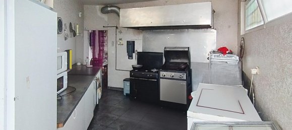 2 rooms Commercial property in Tours, France No. 240747 3