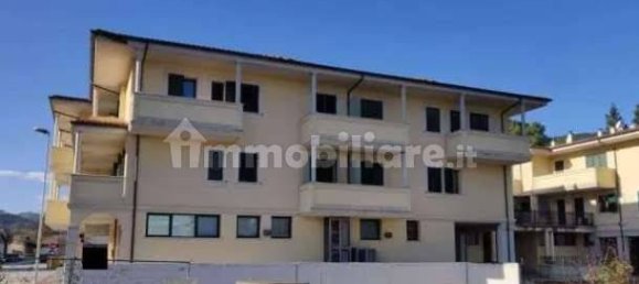 1غرفة مستودع في Fossombrone, Italy رقم 260125 2