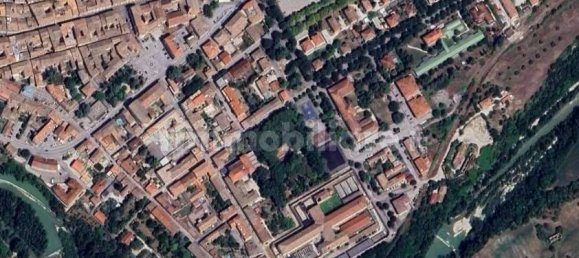 1غرفة مستودع في Fossombrone, Italy رقم 260125 9