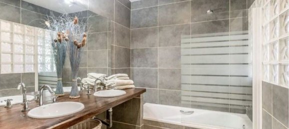 3 bedrooms Villa in Estepona, Spain No. 52308 21