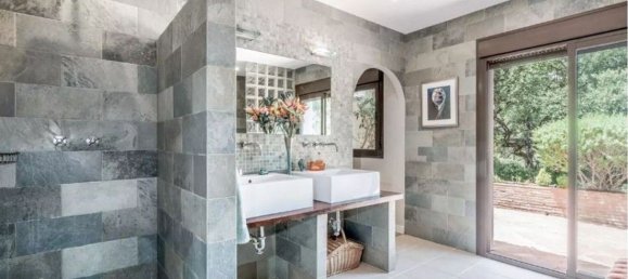 3 bedrooms Villa in Estepona, Spain No. 52308 16