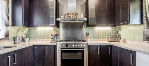 3 bedrooms Villa in Estepona, Spain No. 52308 8