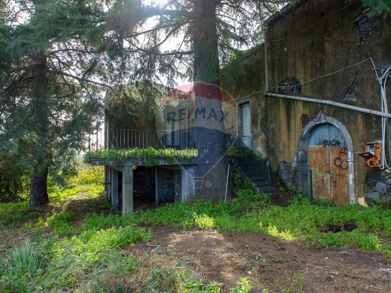 13-Zimmer Haus in Milo, Italy, Nr. 235244