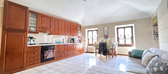 1 bedroom Apartment in Gassino Torinese, Italy No. 296353 3