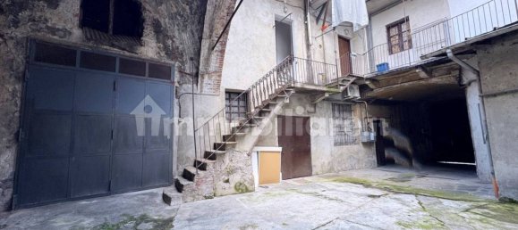 1 bedroom Apartment in Gassino Torinese, Italy No. 296353 16