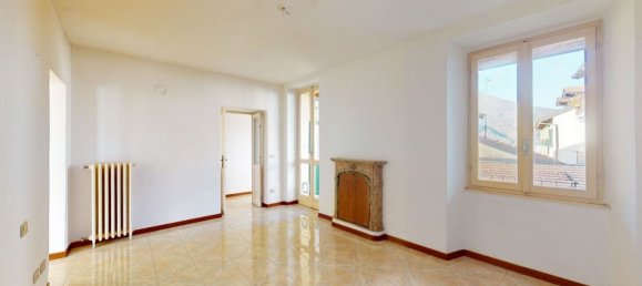 Gebäude in Maccagno con Pino e Veddasca, Italy 174m², Nr. 118656 14