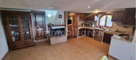 4 bedrooms Villa in Magione, Italy No. 353412 13