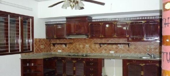 5 bedrooms Apartment in Cau Giay, Vietnam No. 6686 3