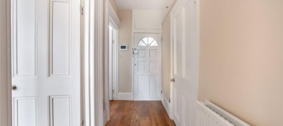 2 bedrooms Apartment in London, United Kingdom No. 3717 9