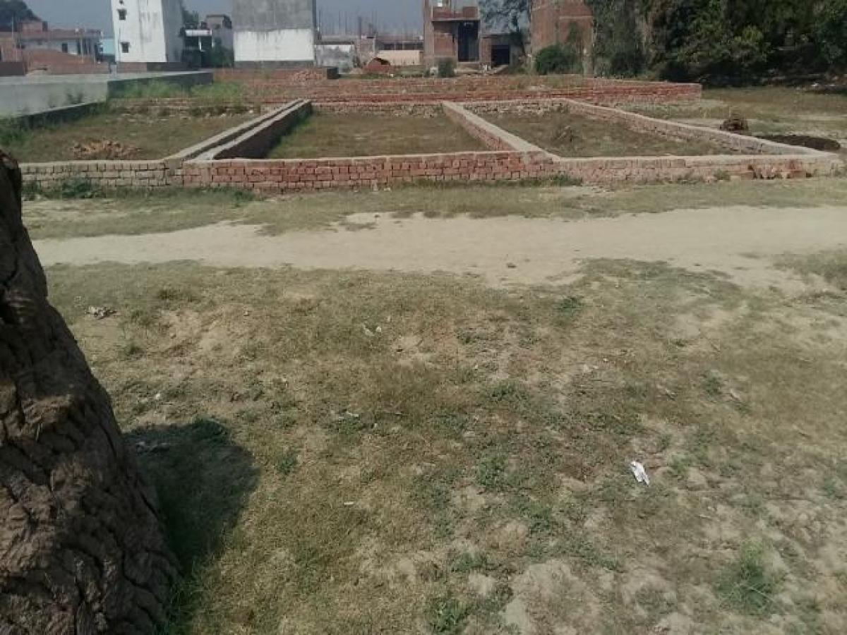  Land in Varanasi, India No. 35006
