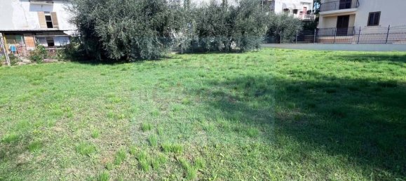  قطعة أرض في Alba Adriatica, Italy 675متر مربع رقم 104881 10