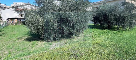  قطعة أرض في Alba Adriatica, Italy 675متر مربع رقم 104881 7