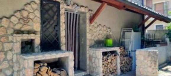 7 rooms Apartment in Mendicino, Italy No. 180956 15