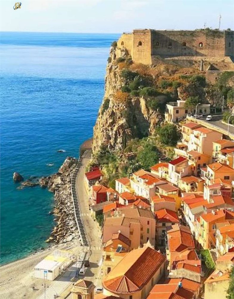 7 rooms Apartment in Mendicino, Italy No. 180956